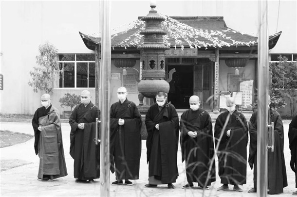 浙江佛教界深切哀悼抗击新冠肺炎疫情斗争牺牲烈士和逝世同胞
