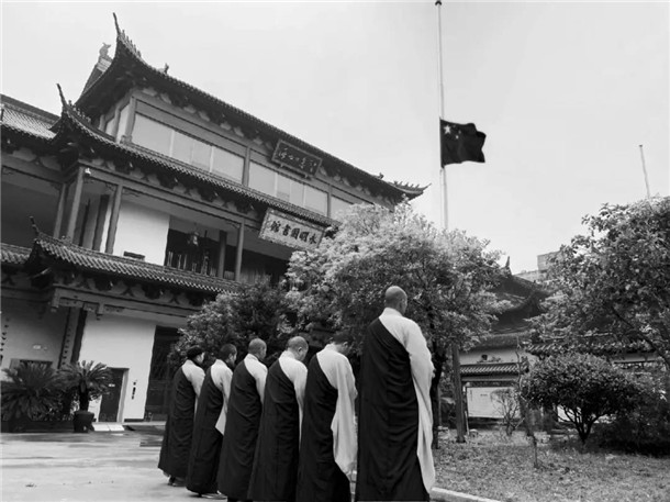 浙江佛教界深切哀悼抗击新冠肺炎疫情斗争牺牲烈士和逝世同胞