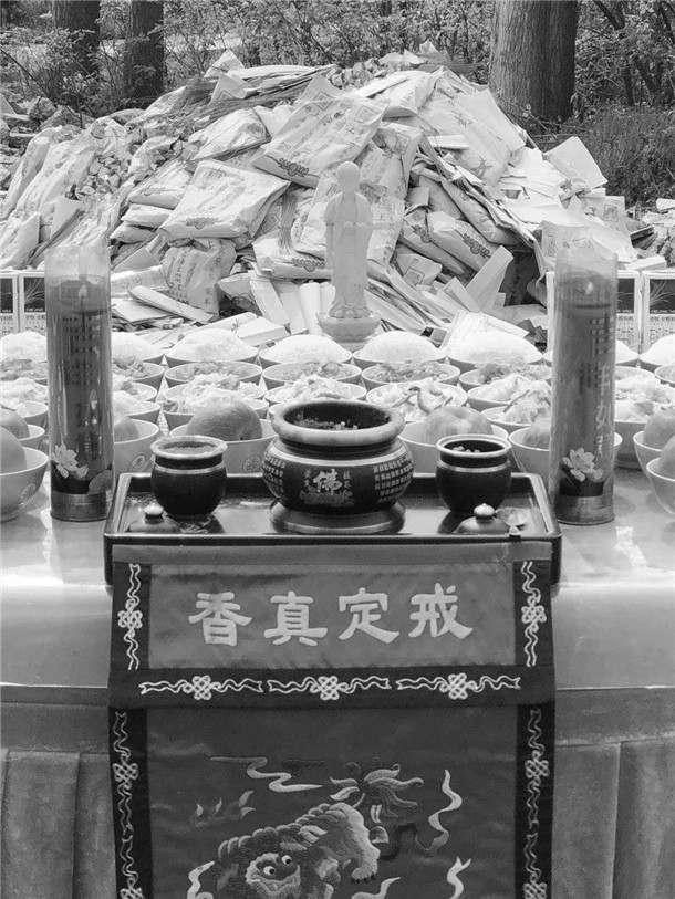 合肥佛教界深切悼念抗击新冠肺炎疫情斗争牺牲烈士和逝世同胞