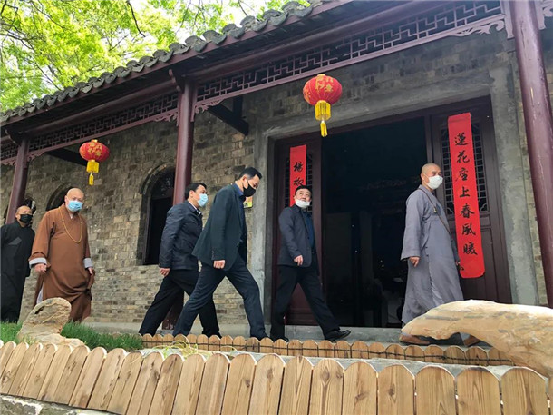 守望相助：安徽省佛教协会走访慰问部分偏远寺院